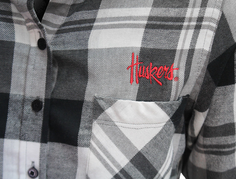 Womens Nebraska Huskers Antigua Flannel