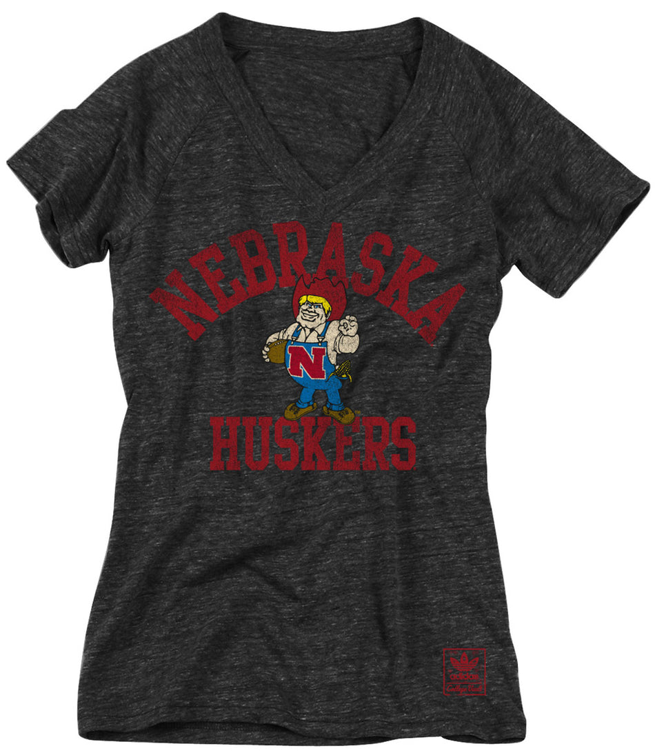 AD W. BLK HERBIE V-NECK TEE WR
