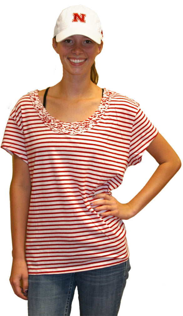 Red/White Ruffled Collar UG