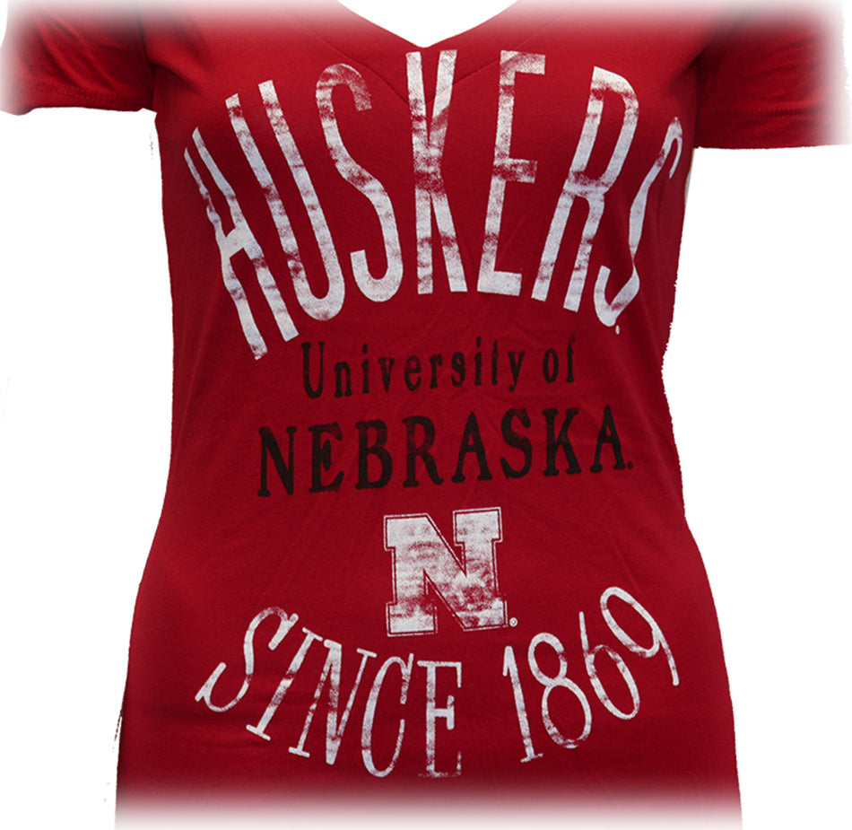 Ladies Arch Huskers U of N 1869 Vneck Tee