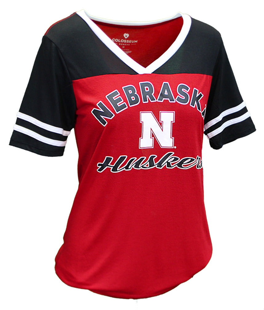 Lady Huskers Samantha Tee