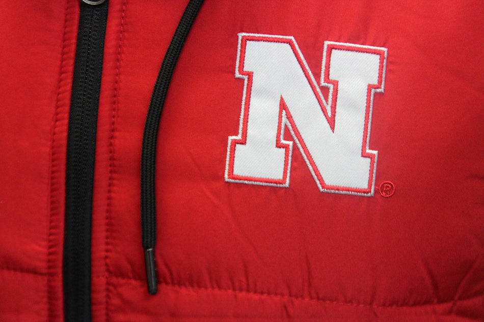 Nebraska Winter Morn Hooded Puffer Vest