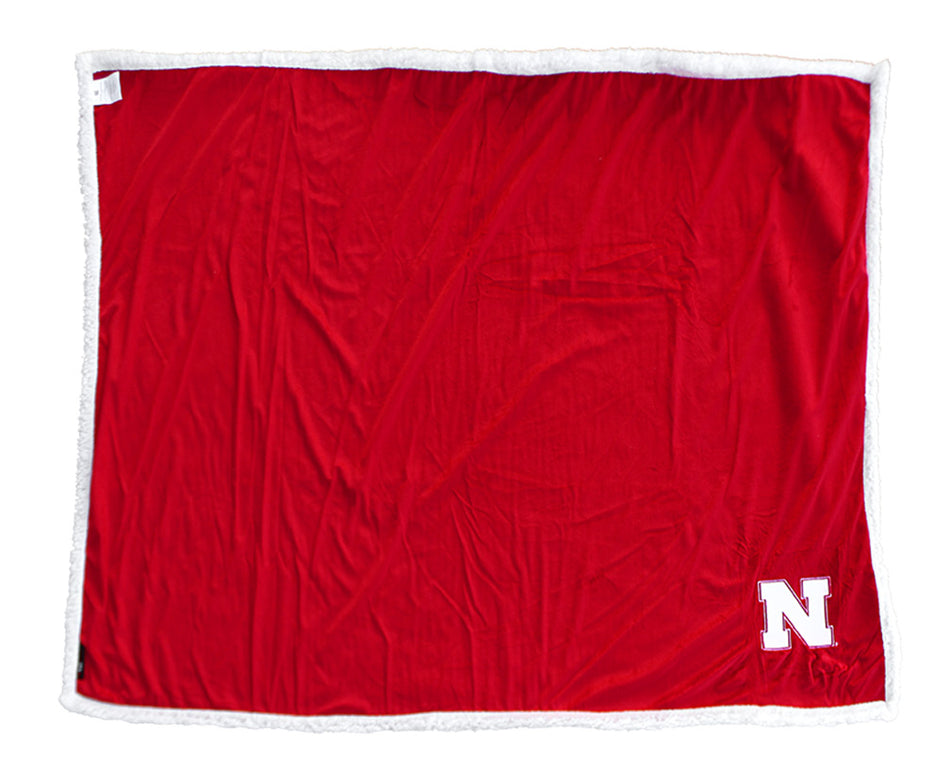 Nebraska Sherpa Husker Throw