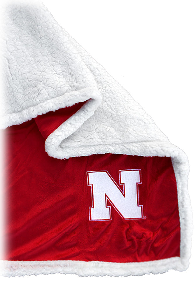 Nebraska Sherpa Husker Throw