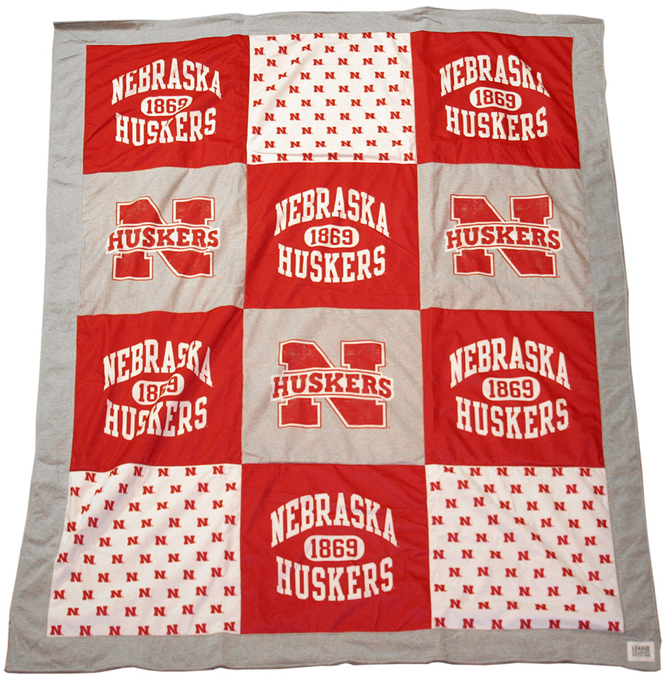 Go BIG Red Quilt Blanket