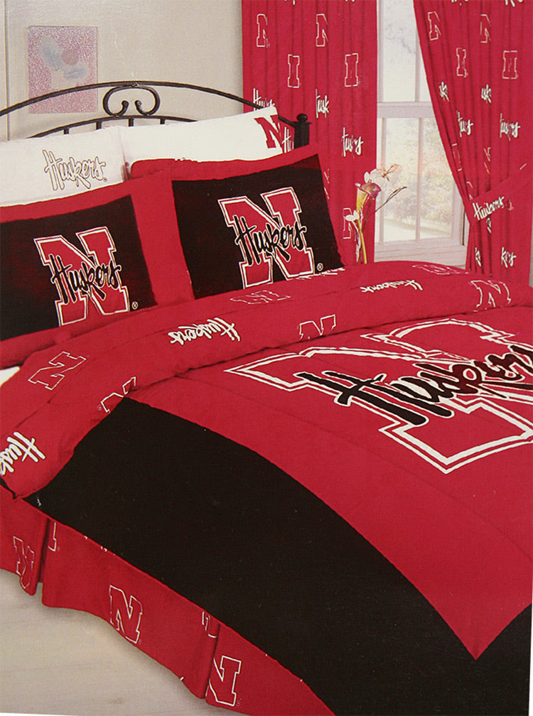 Nebraska Queen Comforter Set
