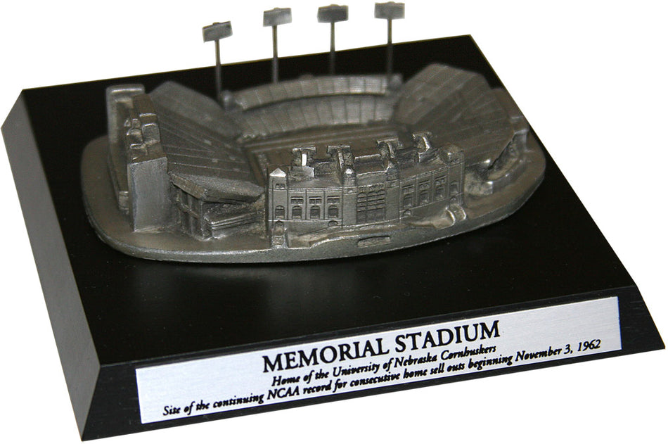 Replica Memorial Stadium