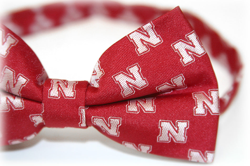 Red N Repeat Bowtie