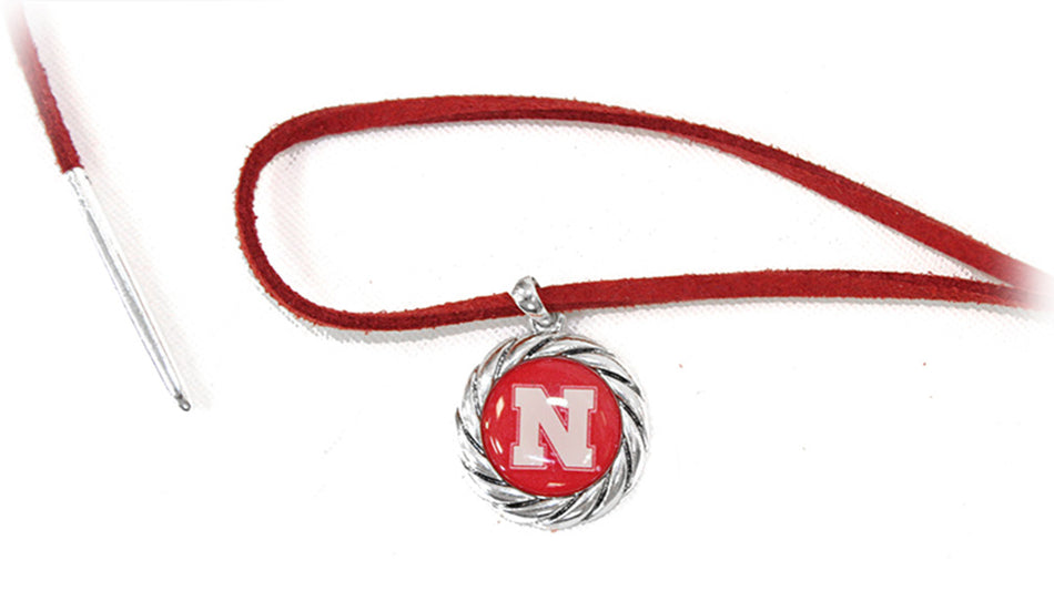 Wrap Around Nebraska N Choker