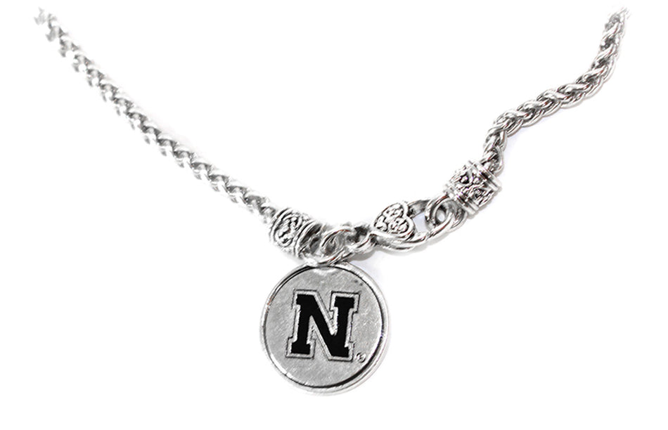 Silver Medallion Clasped Husker N Necklace