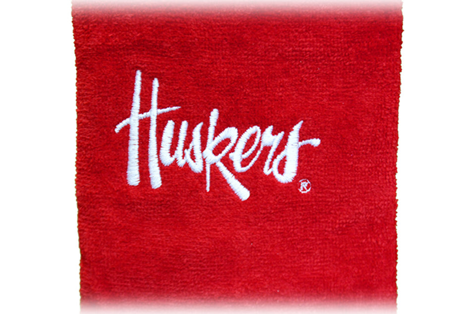 Huskers Golf Towel With Carabiner