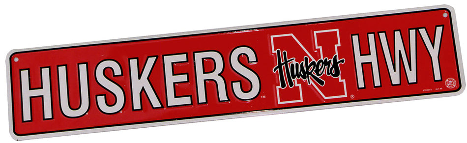 Huskers Hwy Street Sign