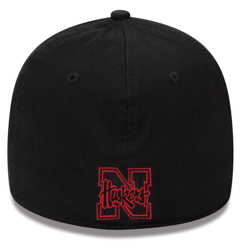 N ERA BLK HAT WHITE STARBURST RED N