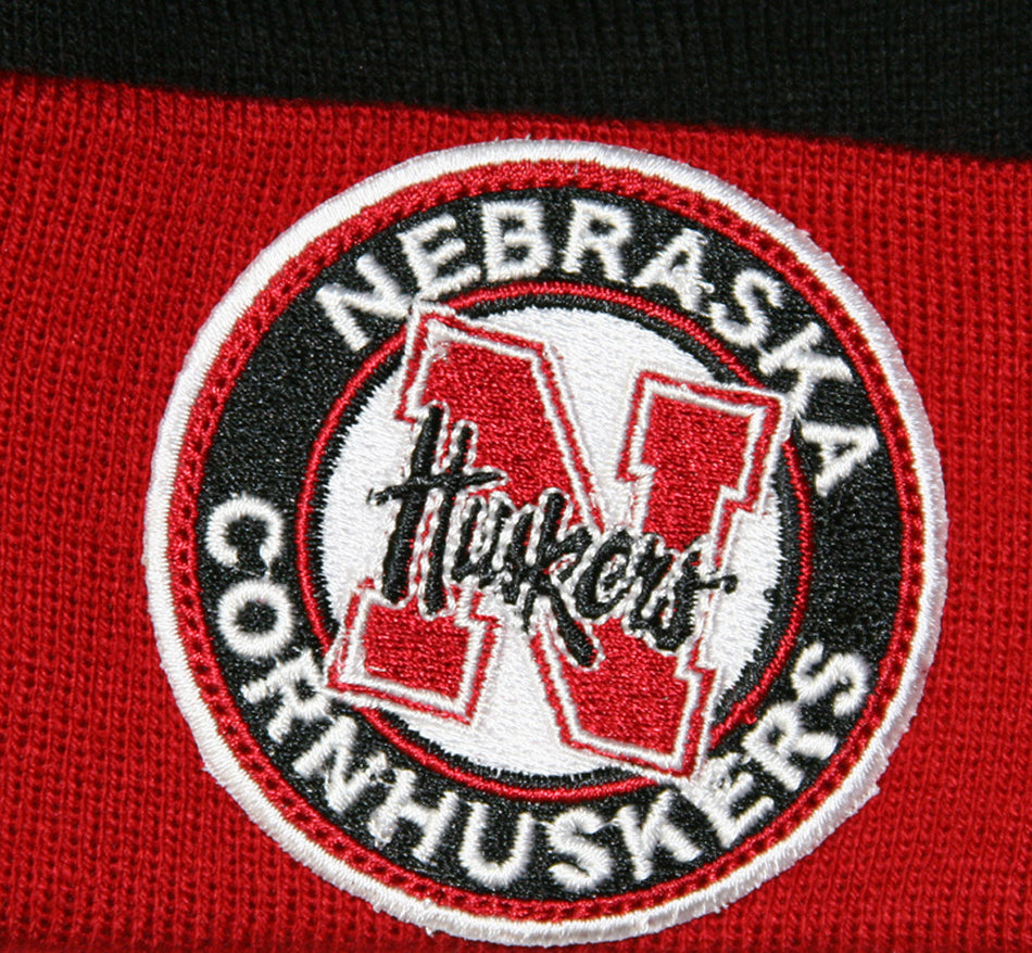 N ERA BLK/RED KNIT POM CIRCLE LOGO HAT