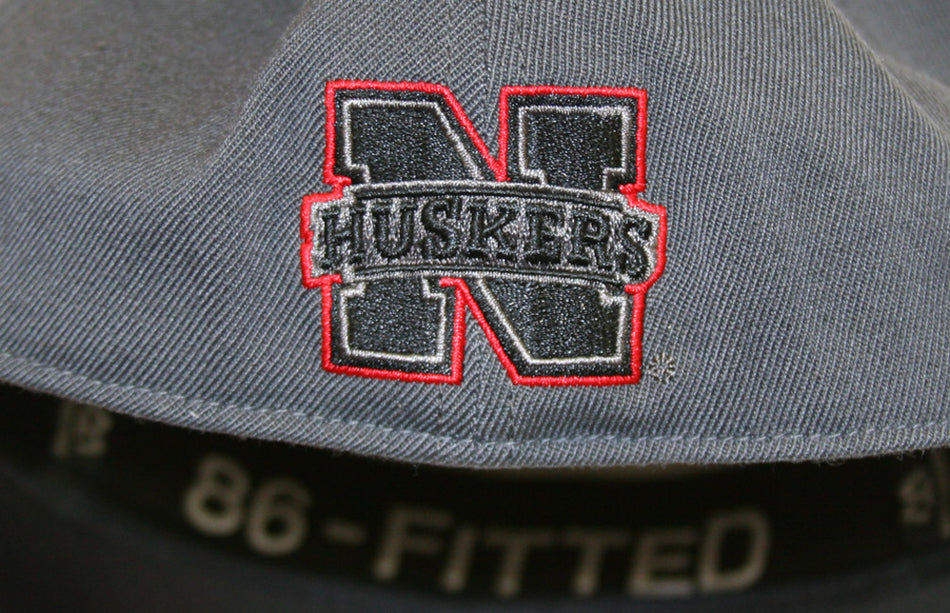 86 Fitted Restricted Hat
