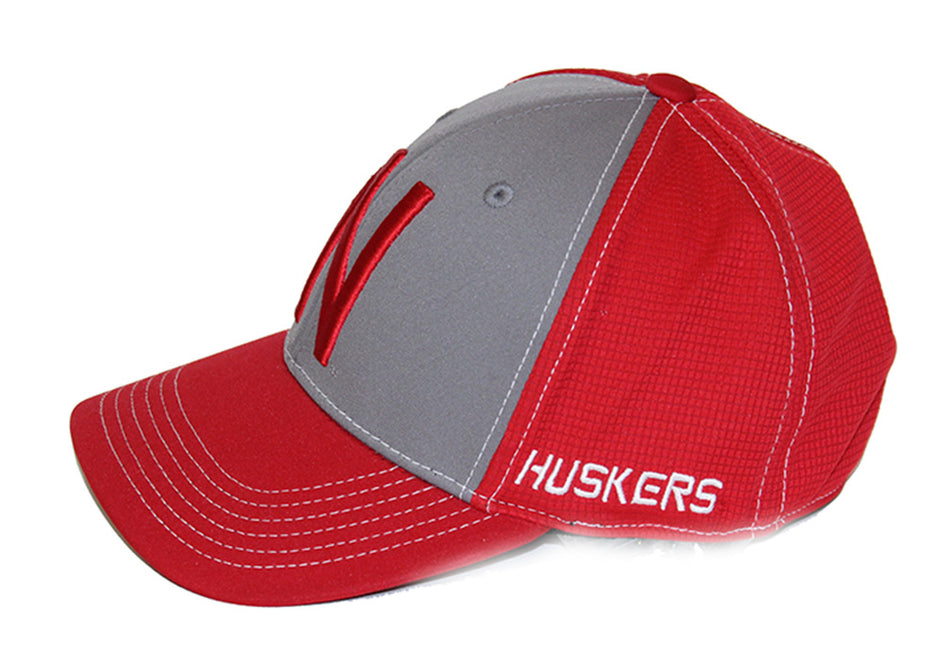 Huskers Dynamic Two Tone Hat