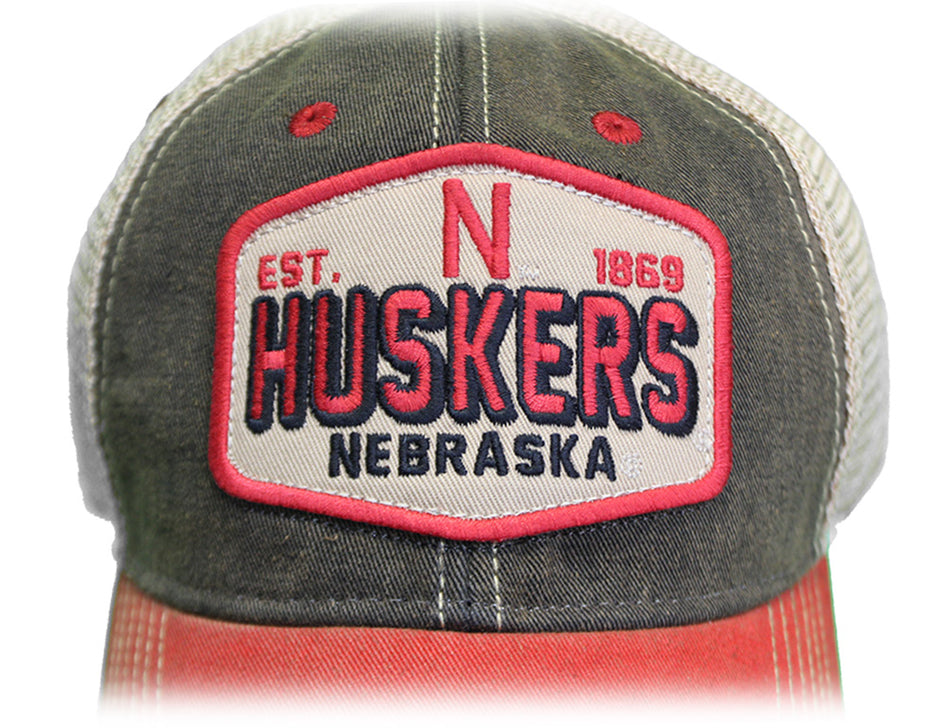 N Huskers 1869 Trucker