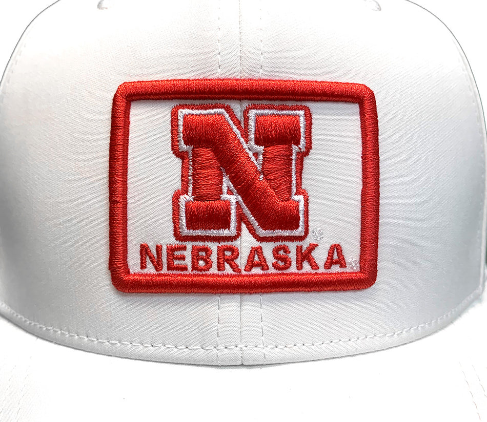 N Nebraska Back 9 Fitted Lid - Cream
