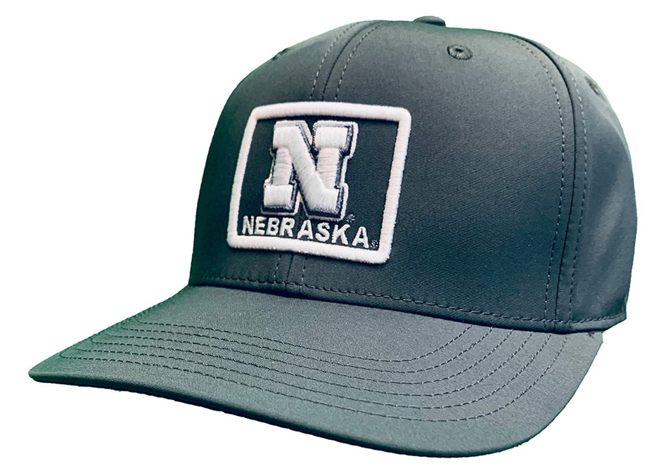 N Nebraska Back 9 Fitted Lid - Ash