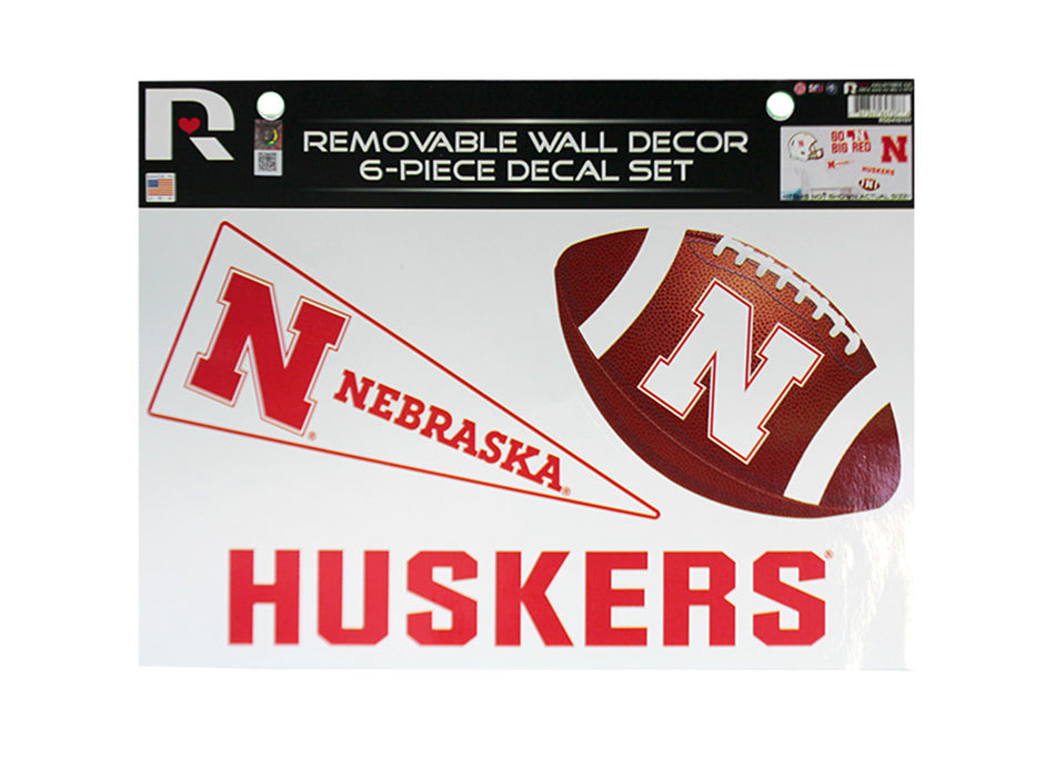 Huskers Movable Wall Decor Set