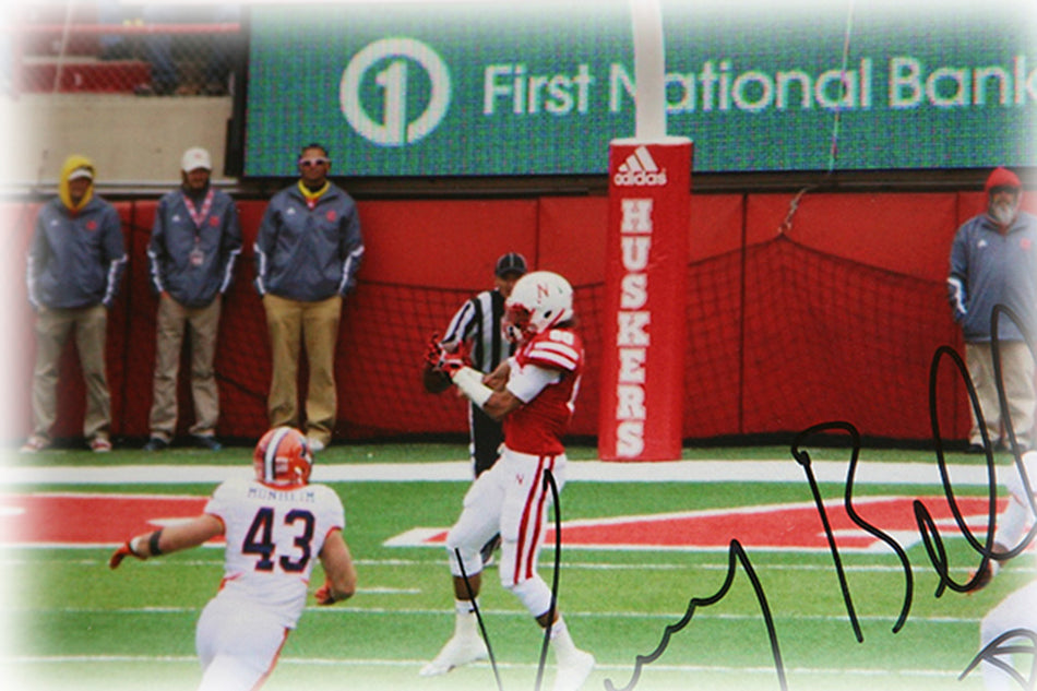 Autographed Kenny Bell Action Pic