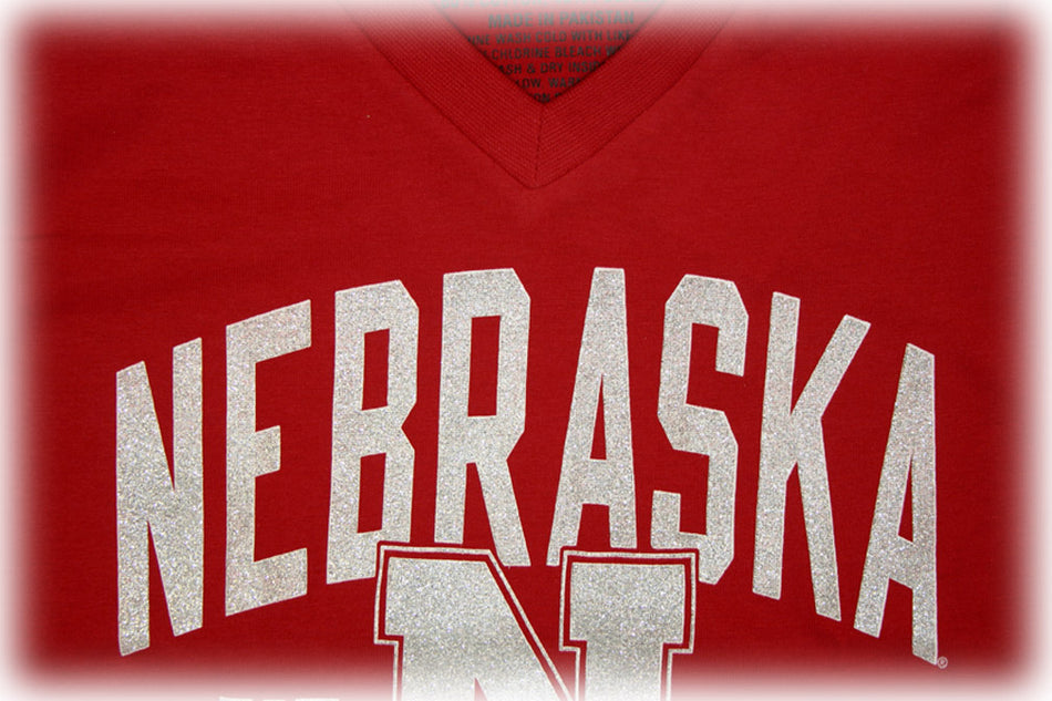Youth 1869 Huskers Glitter Vneck